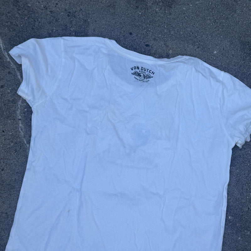 Detailansicht: Sourced limited accessories and clothes Von Dutch eye white retro t-shirt – Logo, Nähte oder Material