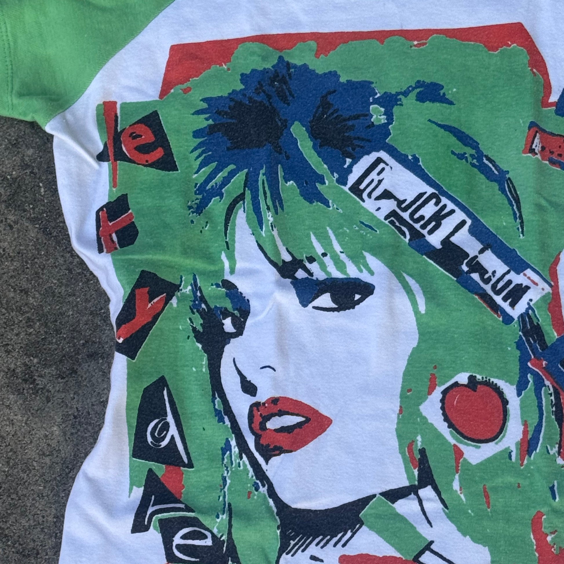 y2k graphic "arts" womens t-shirt – Close-up 1