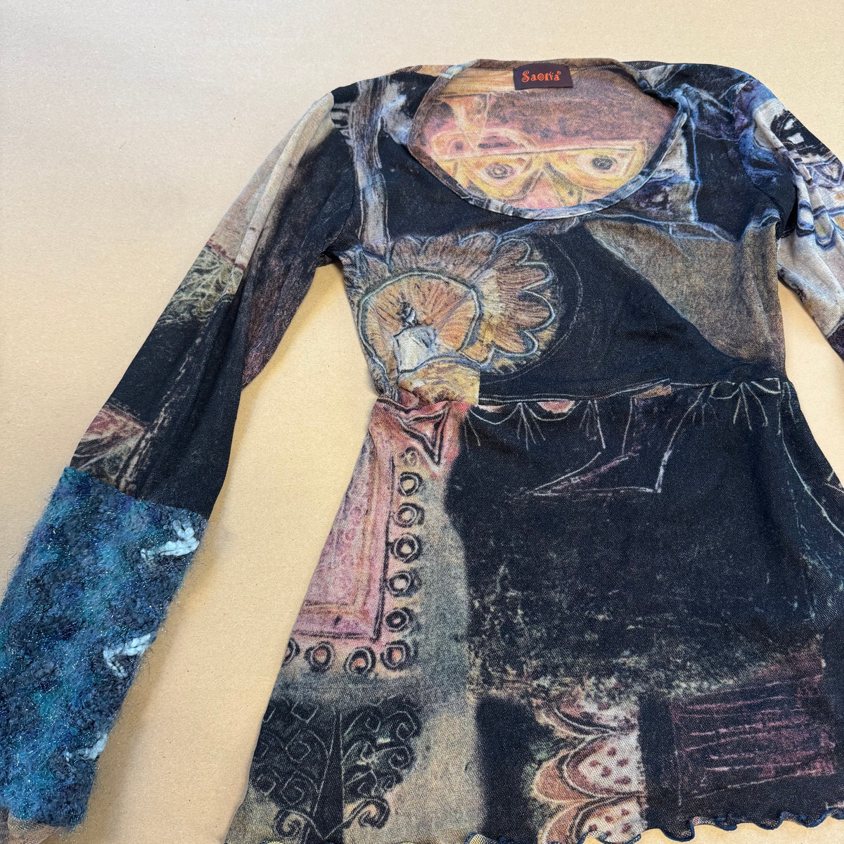 Y2K vintage Soana light sweatshirt – Close-up 1