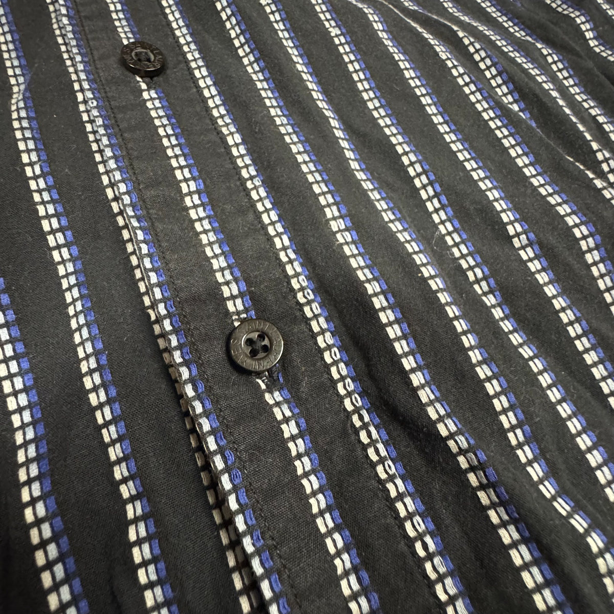 Yves Saint Laurent vintage black shirt – Close-up 2