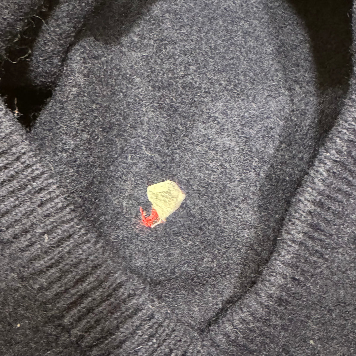 Yves Saint Laurent vintage lambswool sweat – Close-up 4