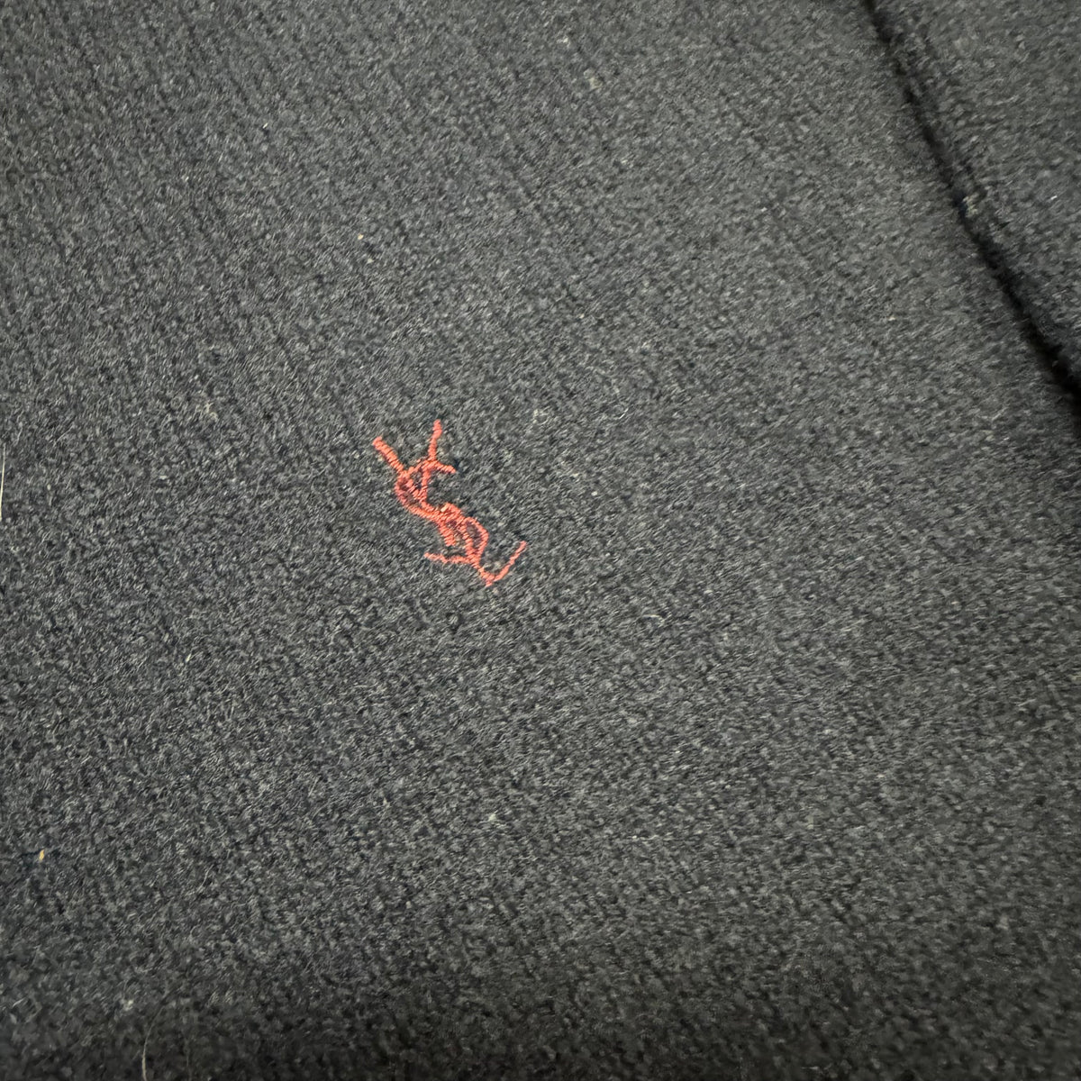 Yves Saint Laurent vintage lambswool sweatshirt – Close-up 2