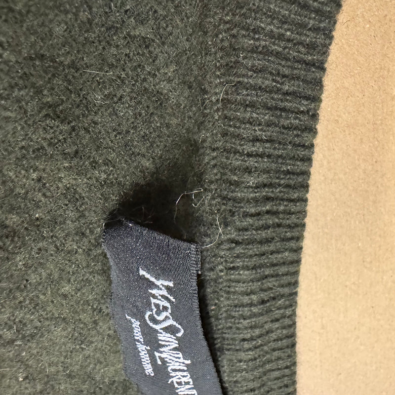 Detailansicht: Sourced limited accessories and clothes Yves Saint Laurent vintage wool sweatshirt – Logo, Nähte oder Material